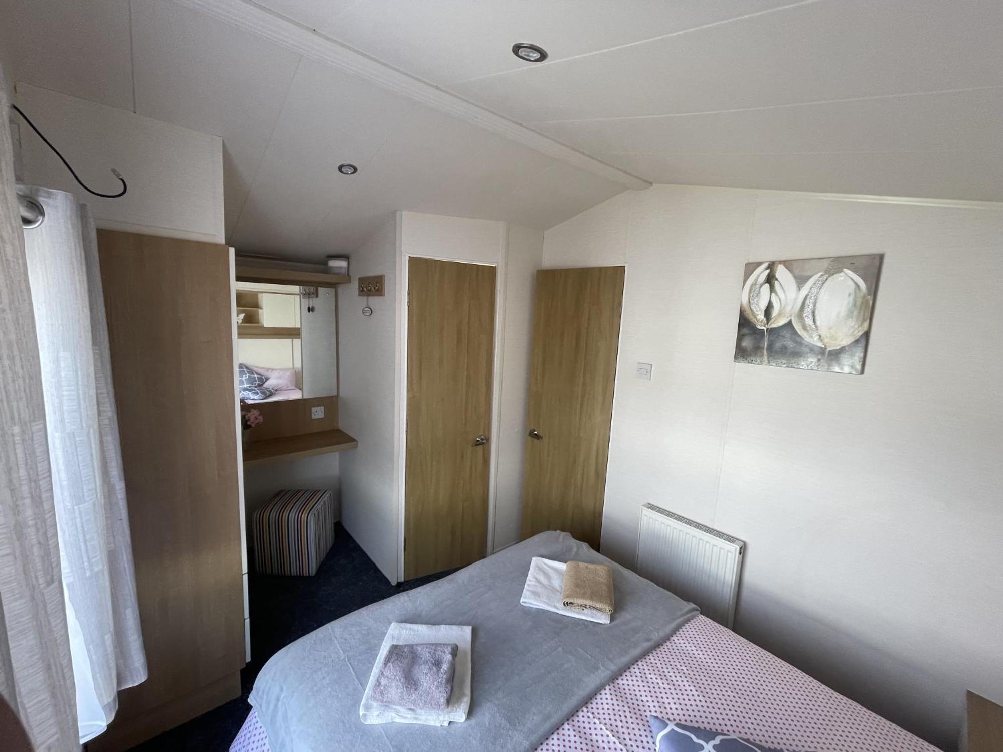 2 Bedroom Caravan, Edi Rita, Robin Hood, Pet Friendly Meliden Extérieur photo