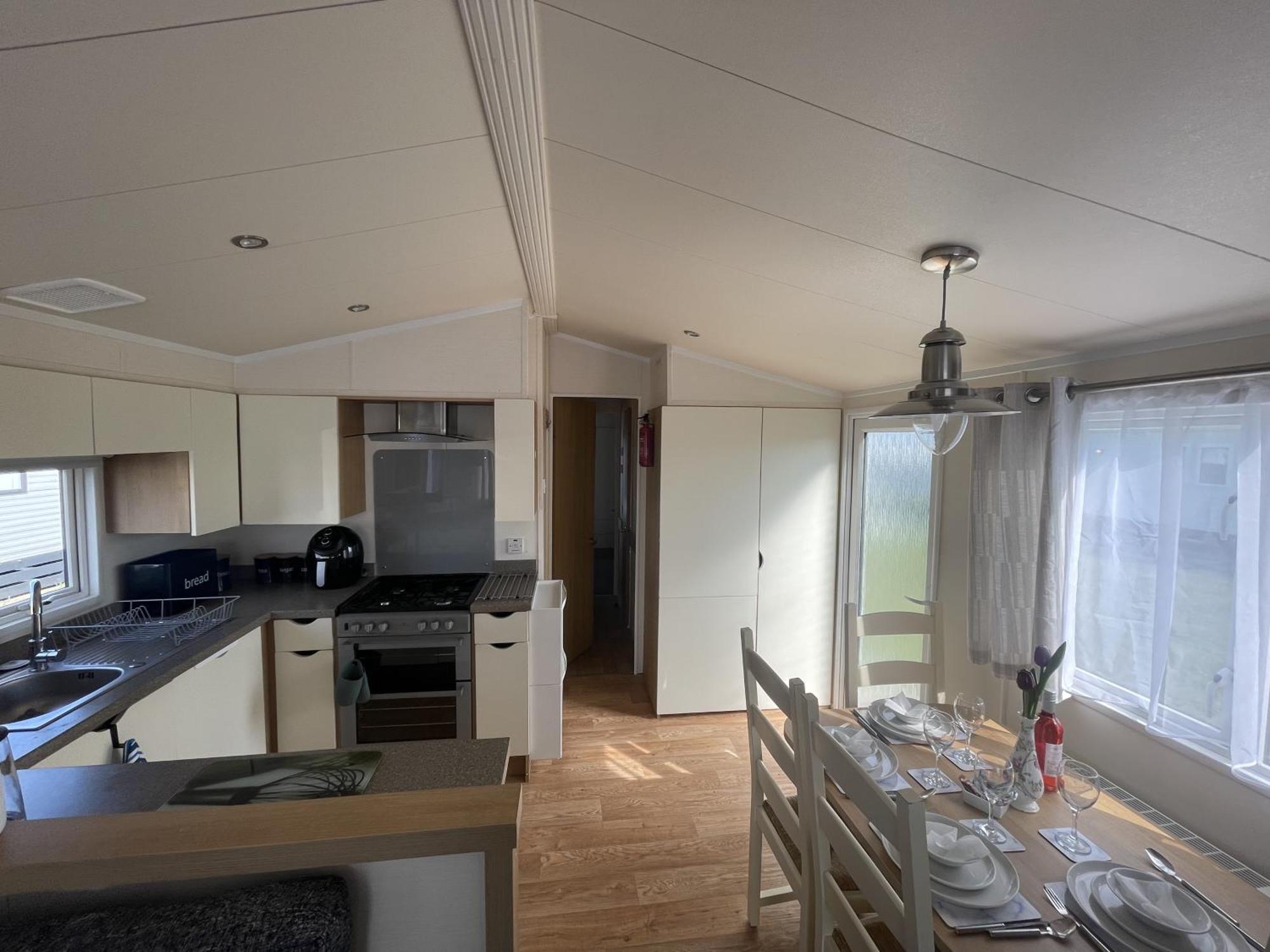 2 Bedroom Caravan, Edi Rita, Robin Hood, Pet Friendly Meliden Extérieur photo